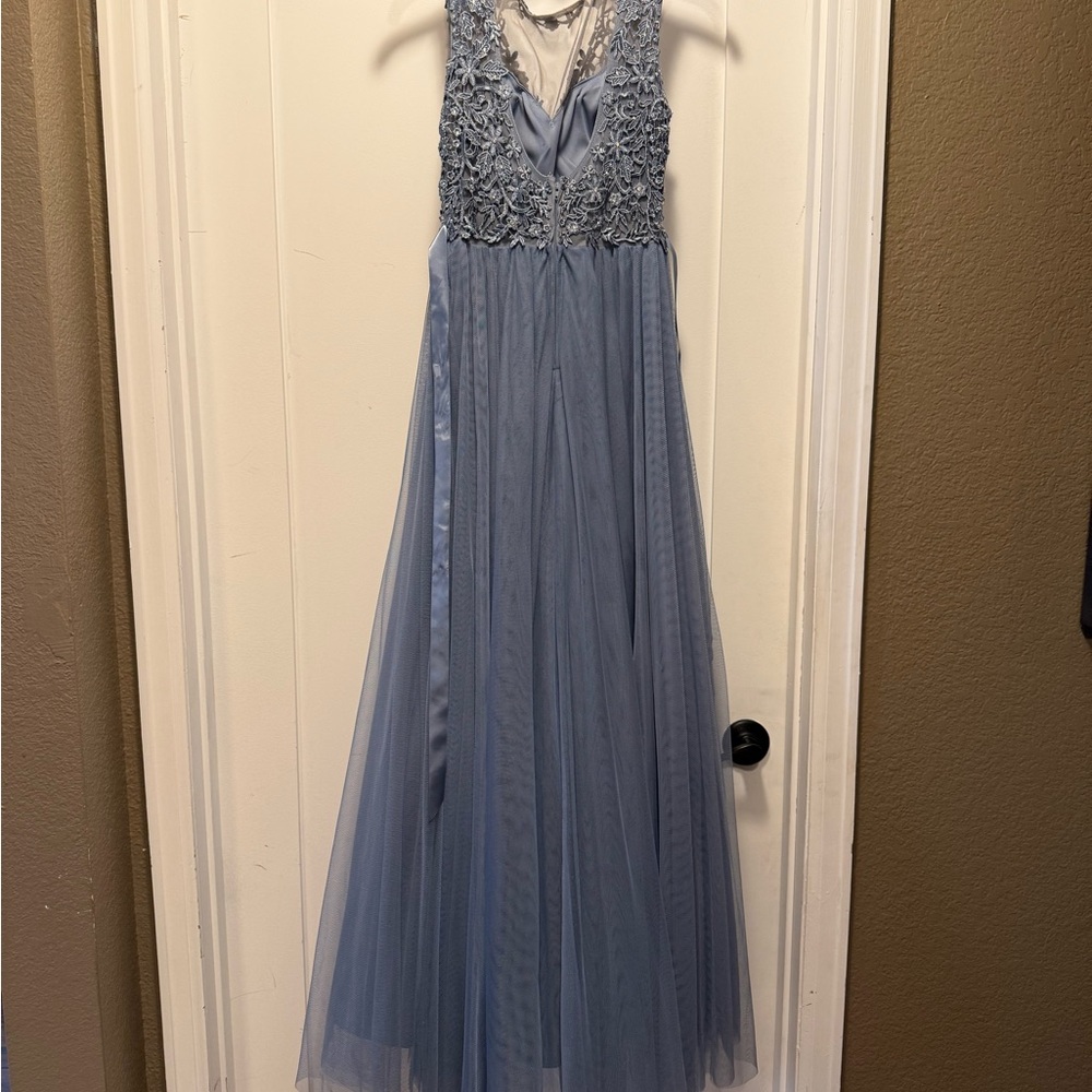 Jules & Leopold Blue Embellished vneck gown.